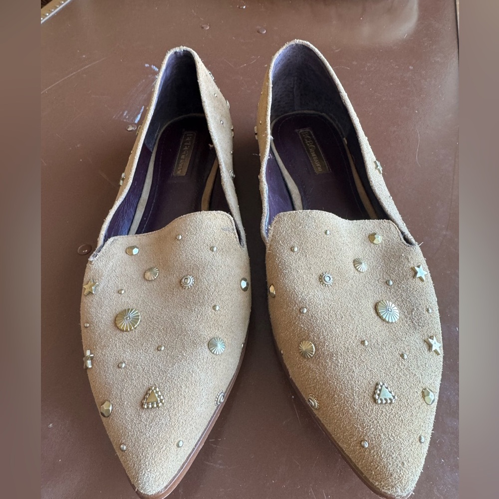 LAST CALL! BCBGeneration Celestial Pointed Toe Suede Flats Sz 9